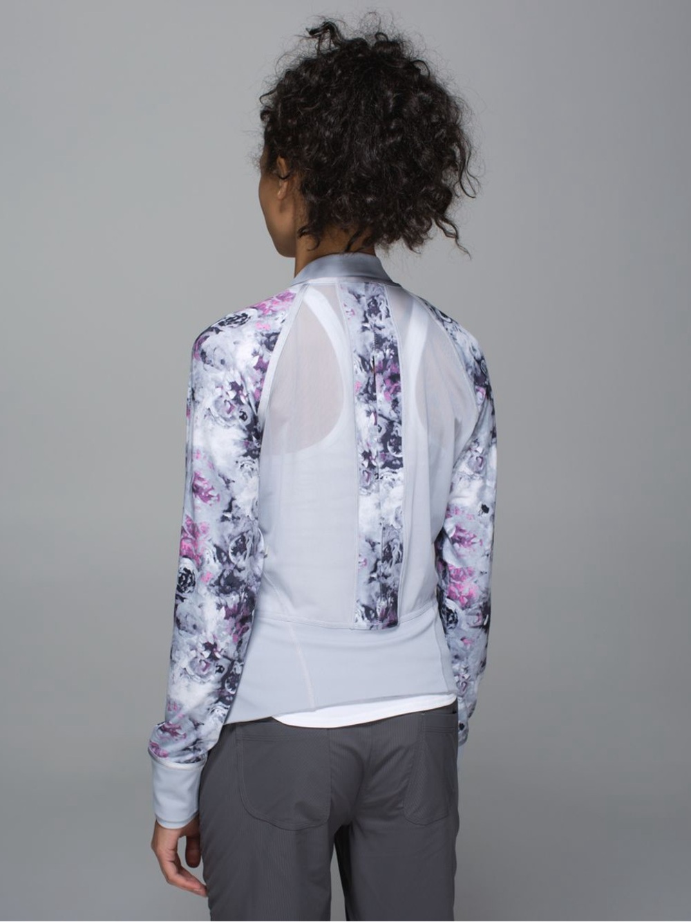 Lululemon If You're Lucky Jacket
Moody Mirage White Deep Navy / Silver Fox